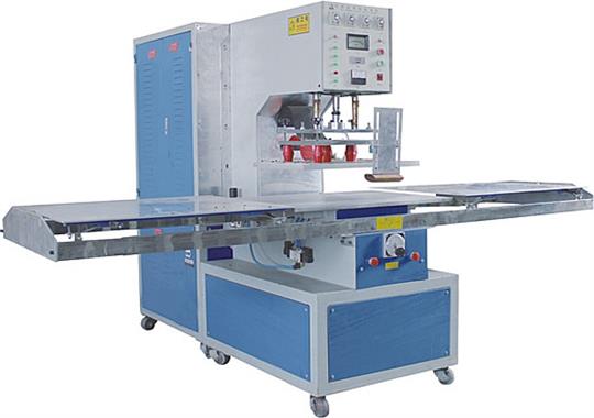 高頻熱合機在使用的時候需要注意什么？高頻熱合機的特點有哪些？